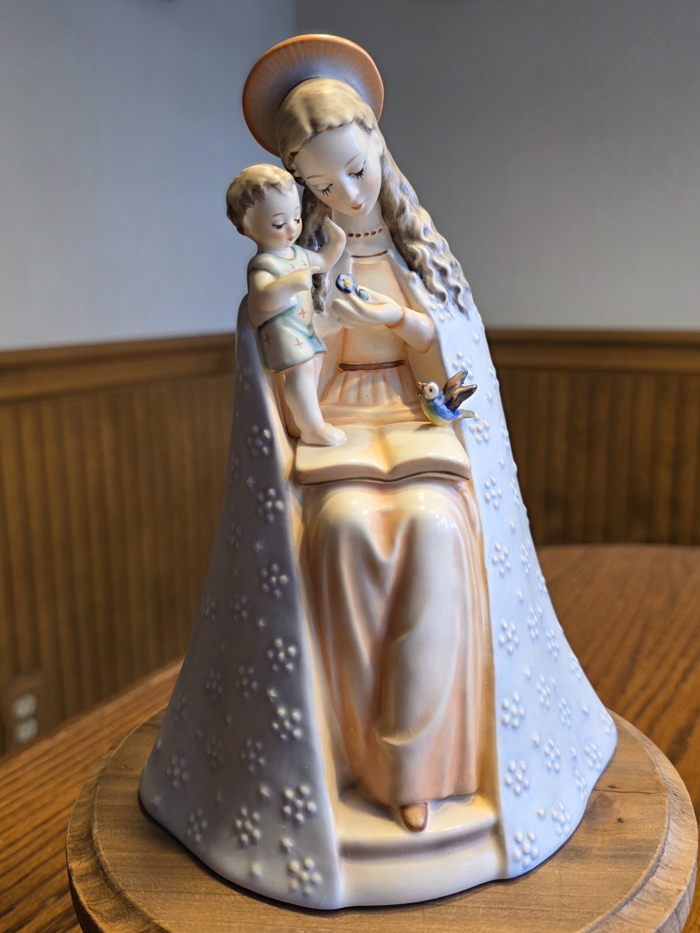 Goebel Hummel Flower Madonna 8.25"